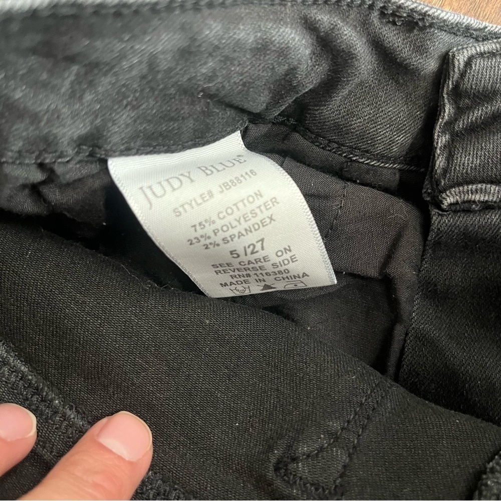 Judy Blue Super Flare 5/27 black jeans - Picture 2 of 5